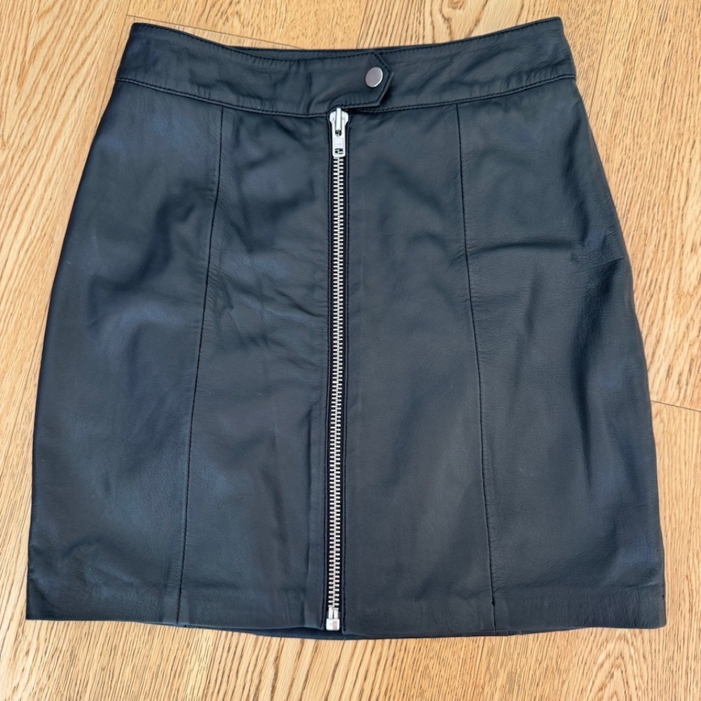 Deadwood Studios black leather miniskirt